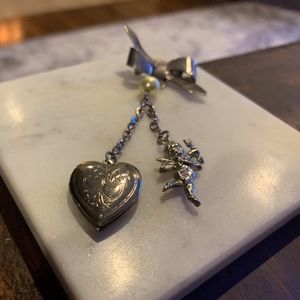 Cherub Heart-locket Faux Pearl Pin
